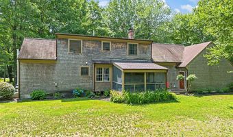 31 Pheasant Run Rd, Belgrade, ME 04917