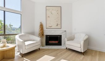 10820 Holman Ave 204, Los Angeles, CA 90024