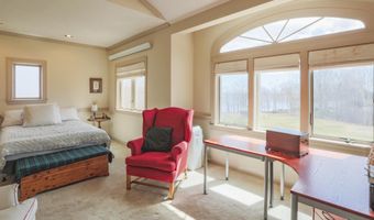 91 Dockside Ln, Belfast, ME 04915