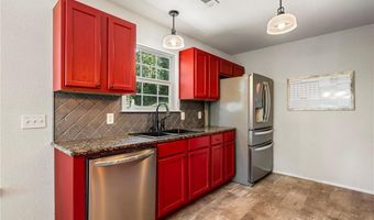 33 Rountree Dr, Bella Vista, AR 72715