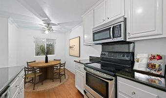 9939 Erma Rd 101, San Diego, CA 92131