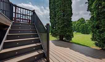 1658 PINEWIND Dr, Alburtis, PA 18011