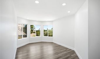 1094 Hillcrest View Ln, Fallbrook, CA 92028