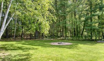 62 Palomino Ln, Bedford, NH 03110