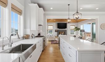 25 Sandspur Trl, Bald Head Island, NC 28461