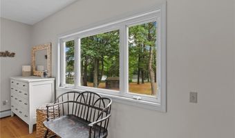 95 Lakehurst Dr, Coventry, RI 02816