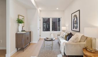 733 8TH St SE 302, Washington, DC 20003