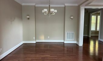 7702 TRAMMELL Rd, Annandale, VA 22003