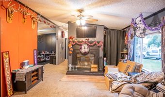 112 S College St, Adams, WI 53910