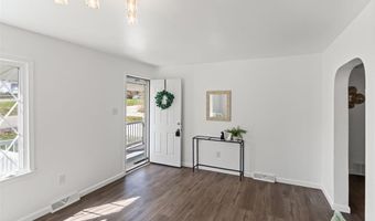 2425 La Salle Dr, Alton, IL 62002