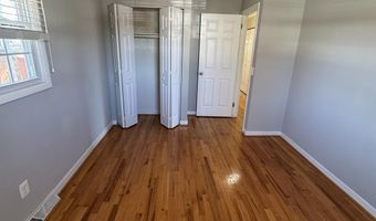 8001 HAMMOND St, Alexandria, VA 22309