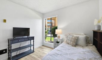1051 Rock Spgs 120, Escondido, CA 92026
