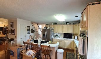 250 Weatherly Dr, Baxley, GA 31513