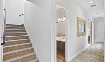 1 Moonfire Dr, Las Vegas, NV 89135