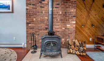 9 Top Notch Rd, Bartlett, NH 03812