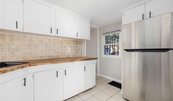 12 Valiant Dr, Coventry, RI 02816