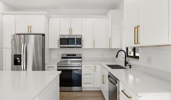 2503 SWEETWATER COUNTRY CLUB Dr, Apopka, FL 32712