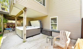 974 Dogwood Meadows Dr SE, Ada, MI 49301