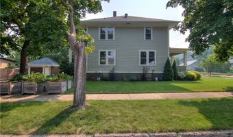 1704 Birch St, Eau Claire, WI 54703