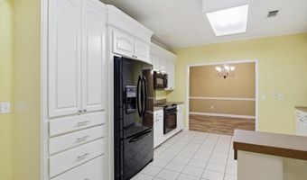 215 Old Town Ln, Brandon, MS 39042