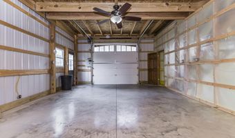 724 N Water St, Albany, IN 47320
