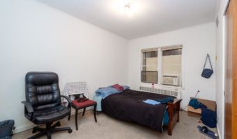 382 Lake St, Antioch, IL 60002