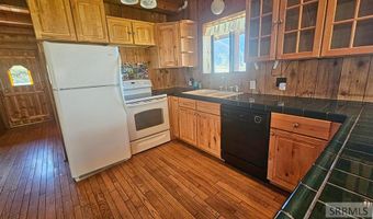 53 Runnin Bear Rd, Carmen, ID 83462
