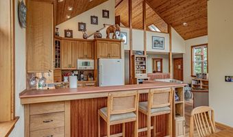 307 Hillcrest St, Ashland, OR 97520