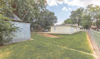834 S A St, Arkansas City, KS 67005
