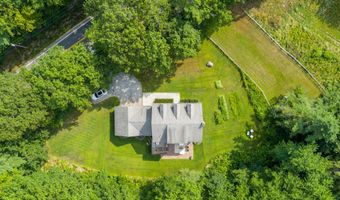 20 Babbidge Rd, Falmouth, ME 04105