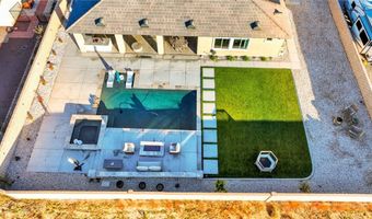 17066 Takipi Rd, Apple Valley, CA 92307