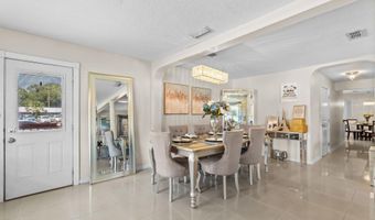 1887 MAYPORT Rd, Atlantic Beach, FL 32233