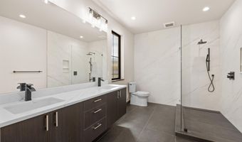 138 Clear Creek Dr, Ashland, OR 97520