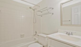 14 S MANCHESTER St, Arlington, VA 22204