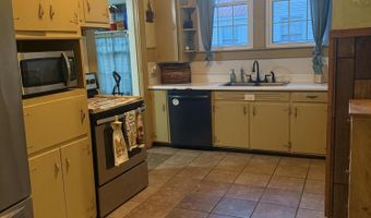 244 E Main St, Bells, TN 38006