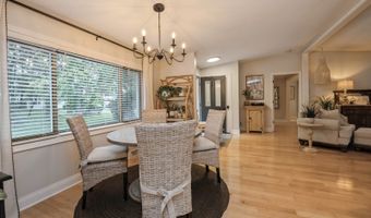10308 Kenilworth Ave, Algonquin, IL 60102