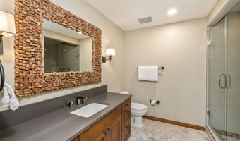 204 Bear Paw D6, Avon, CO 81620