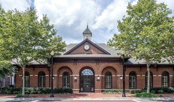 705 LYLES Ln, Alexandria, VA 22314