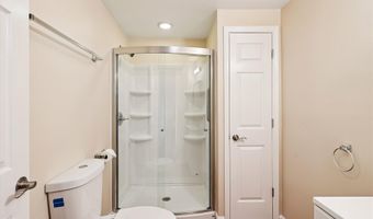 1003 MASTLINE Dr, Annapolis, MD 21401