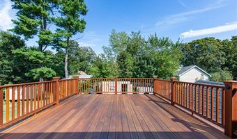 22 Castle St 3, East Greenwich, RI 02818
