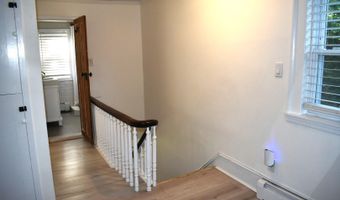 176 Richmond Ave, Amityville, NY 11701