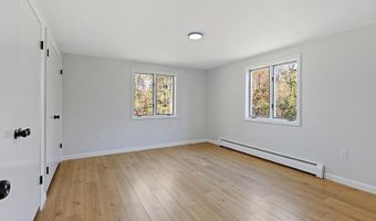 472 Dunn Rd, Belgrade, ME 04917