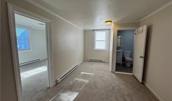 33 Saint Elizabeth St 2, Bristol, RI 02809