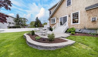 42 Windsor St, Jamestown, RI 02835