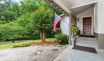 1624 LAKESHORE Dr, Anniston, AL 36207