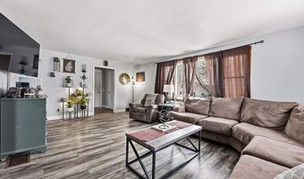 410 6th Ave, Amana, IA 52203