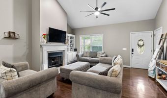 104 Shadows Lawn Dr, Athens, TN 37303