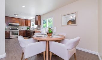 325 E Duarte Rd C, Arcadia, CA 91006