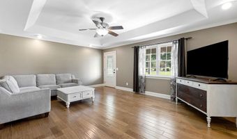 1526 Needmore Rd, Albertville, AL 35950