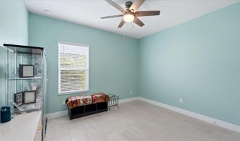6230 ROADSTEAD Ct, Apollo Beach, FL 33572